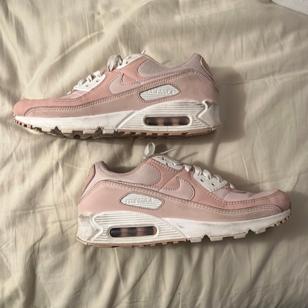 Pink Nike Air Maxes!